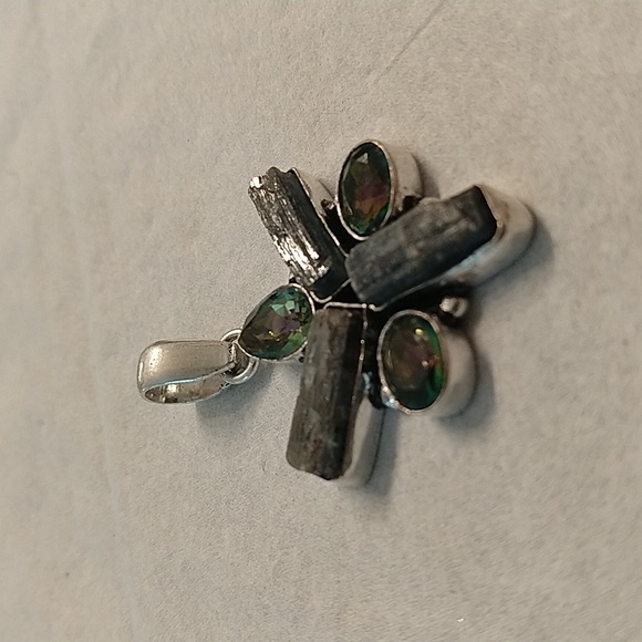 Canaanite and rainbow topaz pendant - Picture 1 of 5
